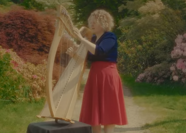 Concert harpe et chant par Virginie Le Furaut